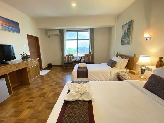 Deluxe Tek Büyük veya İki Ayrı Yataklı Oda