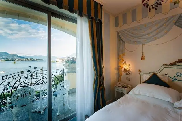 Deluxe Tek Büyük veya İki Ayrı Yataklı Oda, Göl Manzaralı (Isole Borromee)