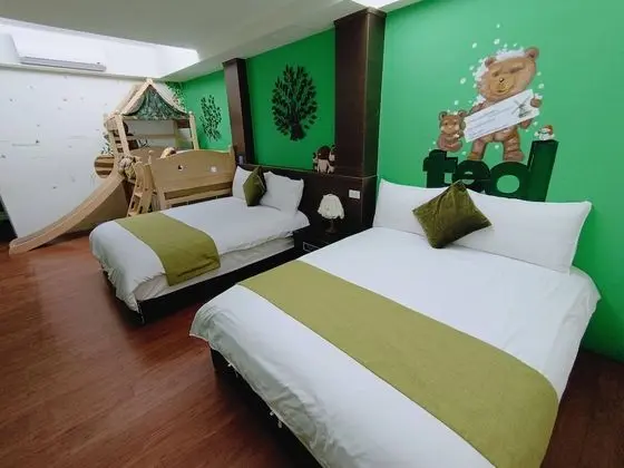 Basic Dört Kişilik Oda, 2 Çift Kişilik Yatak, Şehir Manzaralı