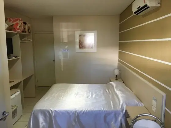 Büyük Yataklı Tek Kişilik Oda