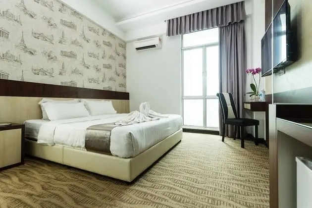 Deluxe Tek Büyük Yataklı Oda