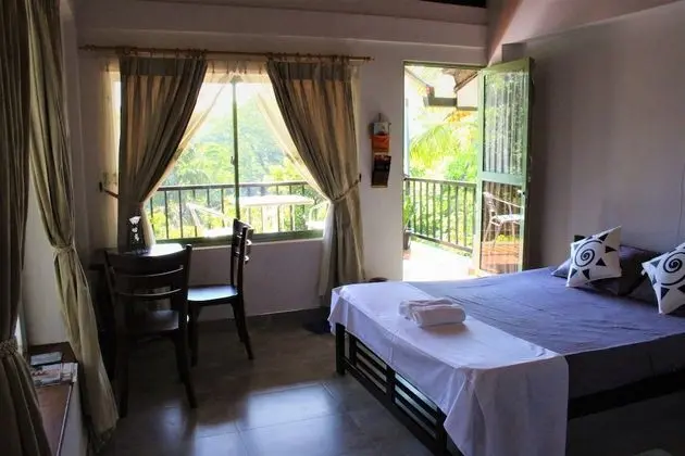 Luxury Tek Büyük Yataklı Oda, 1 Büyük (Queen) Boy Yatak, Balkon, Dağ Manzaralı