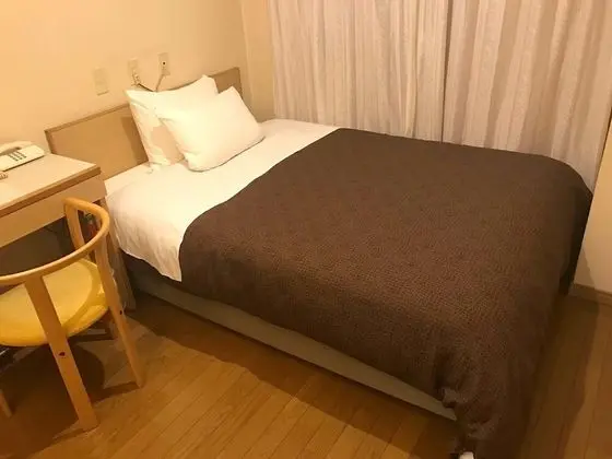 Tek Kişilik Oda, Sigara İçilmez