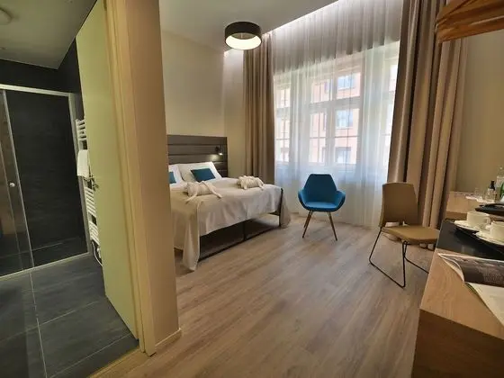 Tek Büyük Yataklı Oda, Balkon
