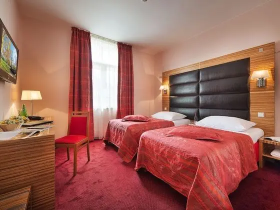 Tek Büyük veya İki Ayrı Yataklı Oda