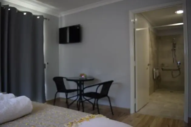 Deluxe Tek Büyük veya İki Ayrı Yataklı Oda, Engellilere Uygun, Bahçe Manzaralı