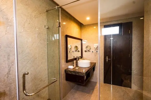Deluxe Tek Büyük Yataklı Oda, Şehir Manzaralı