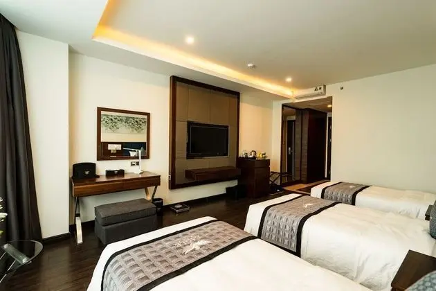 Deluxe Üç Kişilik Oda, Şehir Manzaralı