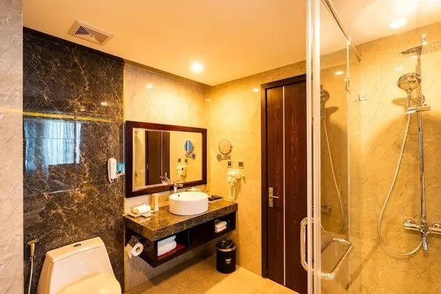 Deluxe Üç Kişilik Oda, Şehir Manzaralı