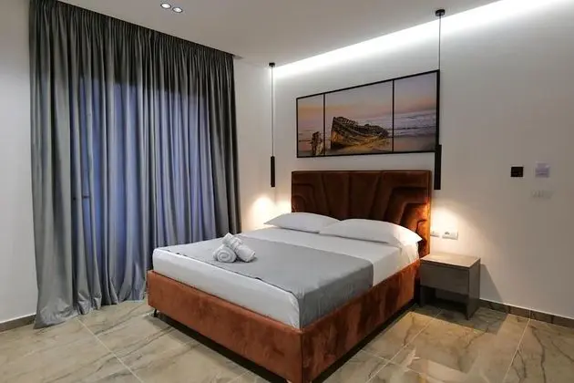 Tek Büyük Yataklı Oda