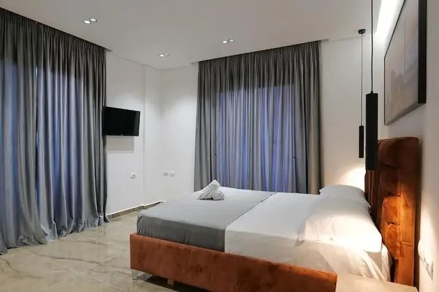 Tek Büyük Yataklı Oda