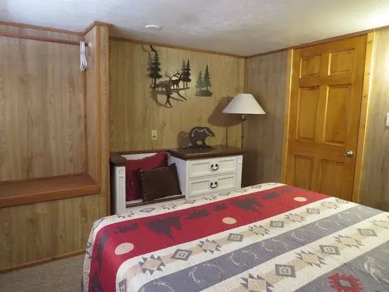 Cabin 10