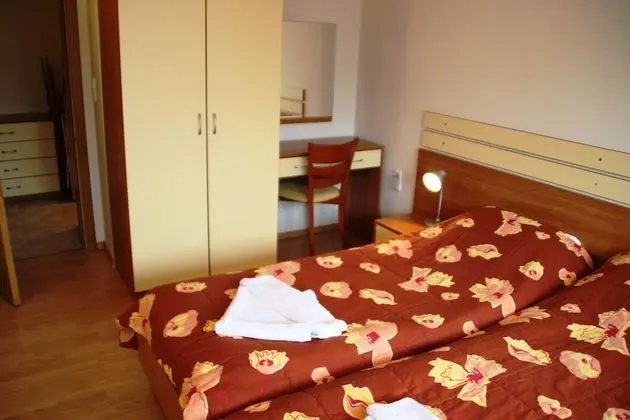 Standard Apart Daire, Dağ Manzaralı