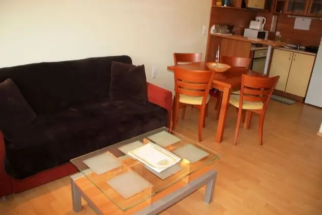 Standard Apart Daire, Dağ Manzaralı