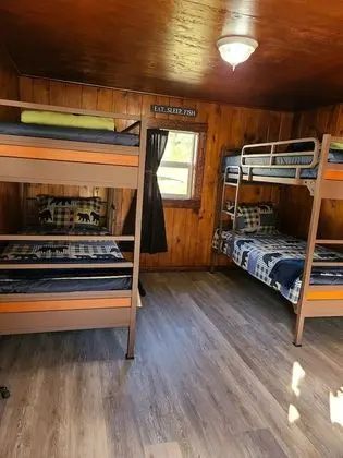 Standard Kulübe, Birden Çok Yatak, Sigara İçilmez, Buzdolabı ve Mikrodalga