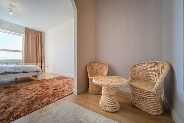 Business Tek Büyük Yataklı Oda