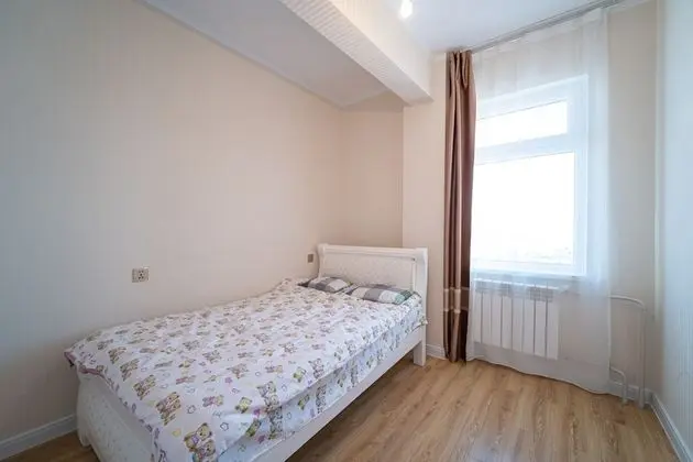 Business Tek Büyük Yataklı Oda