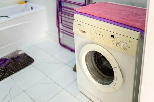 Business Tek Büyük Yataklı Oda