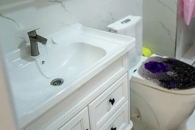 Business Tek Büyük Yataklı Oda