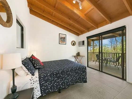 Corroboree Spa Cabin