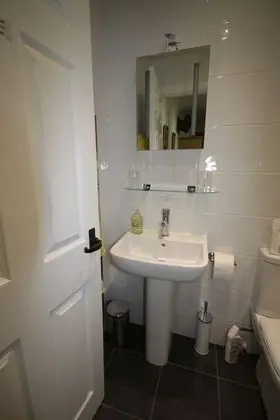 Standard Tek Büyük Yataklı Oda (5)