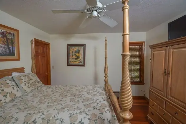 Ev, Birden Çok Yatak, Sıcak Su Havuzu