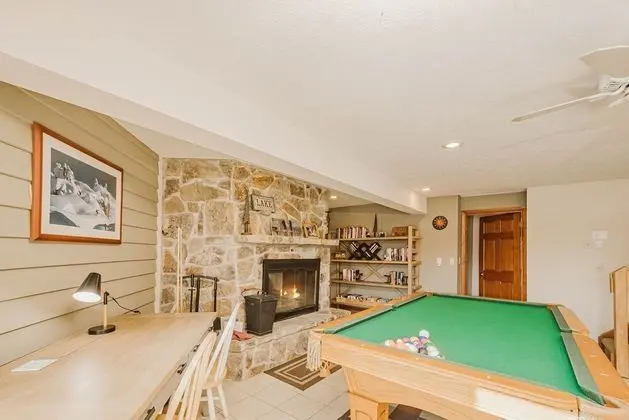 Ev, Birden Çok Yatak, Sıcak Su Havuzu