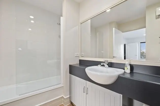 Apart Daire, 3 Yatak Odası, Balkon, Göl Manzaralı