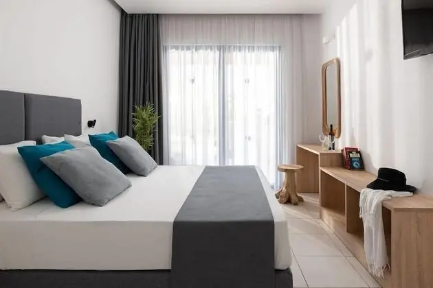 Comfort Tek Büyük veya İki Ayrı Yataklı Oda