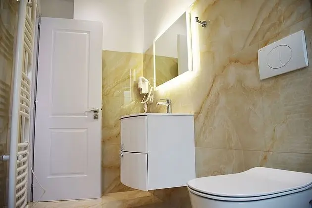 Deluxe Tek Büyük veya İki Ayrı Yataklı Oda