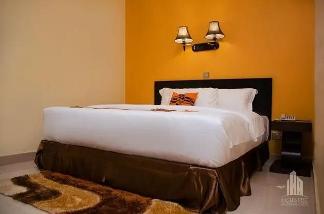 Premium Tek Büyük Yataklı Oda