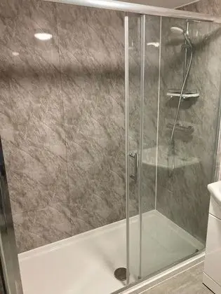 Standard Tek Büyük Yataklı Oda, Banyolu/Duşlu