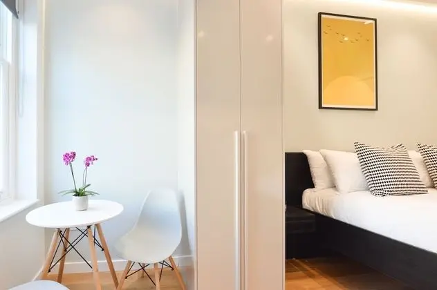 Basic Stüdyo Süit