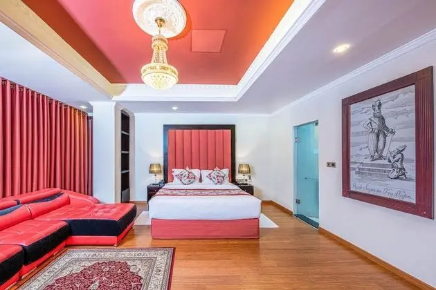 Deluxe Tek Büyük Yataklı Oda