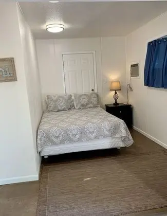 Ev (Earth Haus, Daily Rental, 18 Guests)