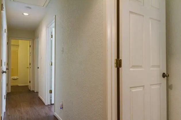 Ev (Earth Haus, Daily Rental, 18 Guests)