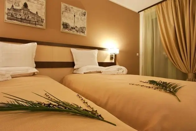 Standard Tek Büyük veya İki Ayrı Yataklı Oda