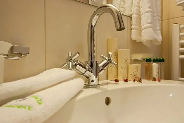 Standard Tek Büyük veya İki Ayrı Yataklı Oda