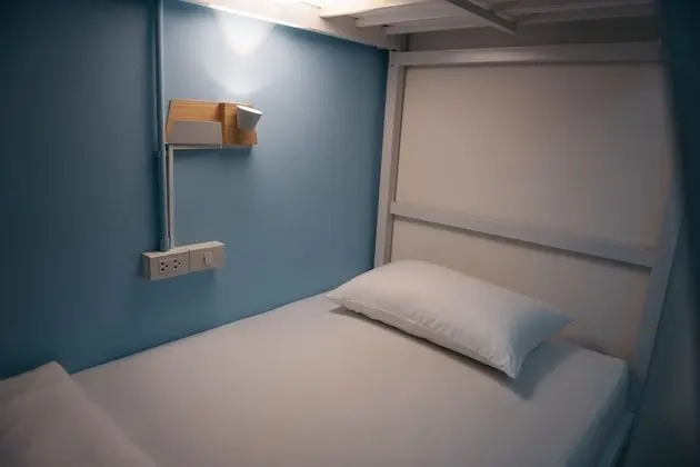 6-Bed Mixed Dormitory Room