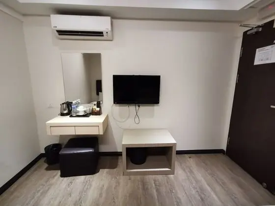 Standard Tek Büyük Yataklı Oda (No View)