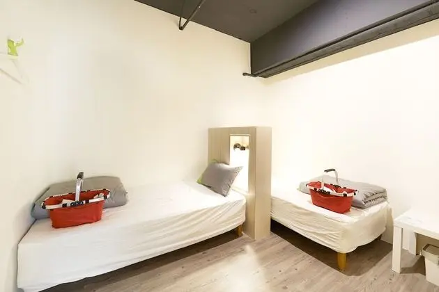 Standard İki Ayrı Yataklı Oda, Karma Ranzalı Oda, Ortak Banyo (Men only)