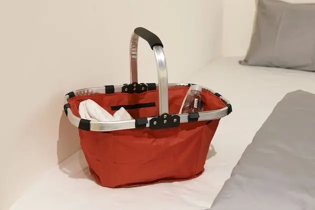 Standard Tek Kişilik Oda, Sadece kadınlar için, Ortak Banyo