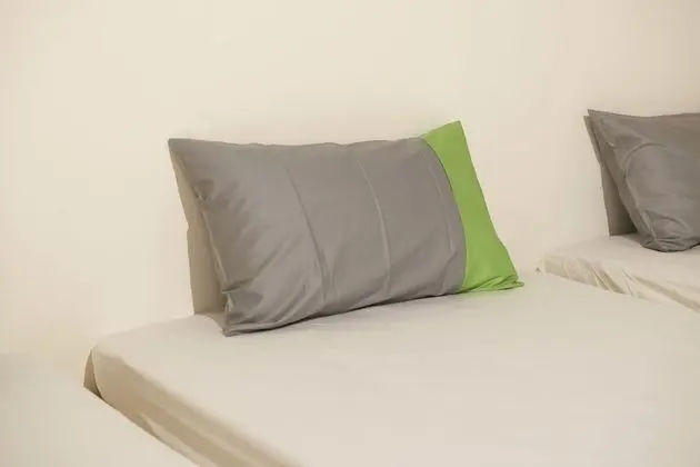 Standard Tek Kişilik Oda, Sadece kadınlar için, Ortak Banyo