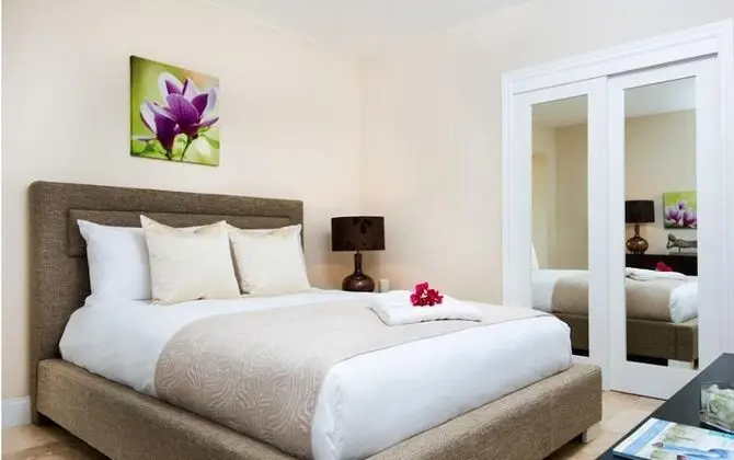 2 Bedroom Deluxe Beachfront Suite