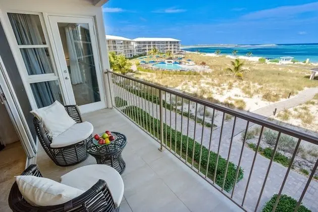 2 Bedroom Deluxe Beachfront Suite