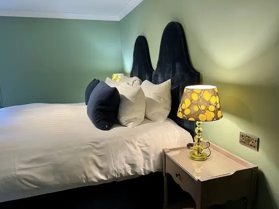 Deluxe Super King or Twin Room