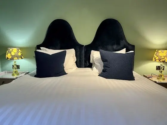 Deluxe Super King or Twin Room