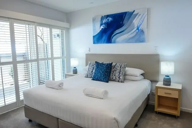 Villa, Havuz Kenarı