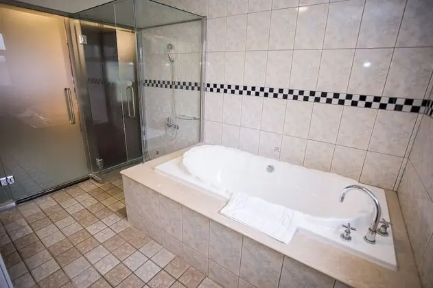 Deluxe Tek Büyük Yataklı Oda, 1 Yatak Odası