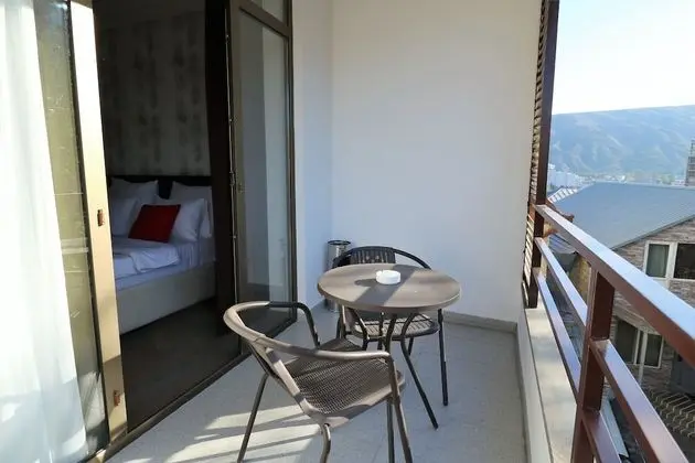 Standard Tek Büyük veya İki Ayrı Yataklı Oda, Balkon